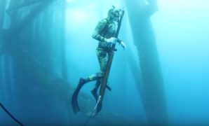 scuba fishing with Recommended spearfishing equipment list-min